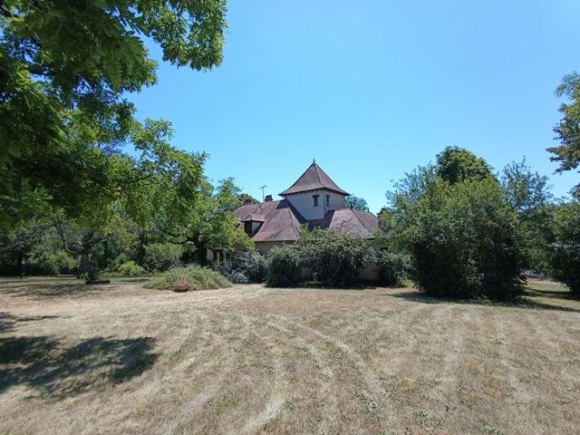Maison Toulonjac 10 pièces 236.2 m2