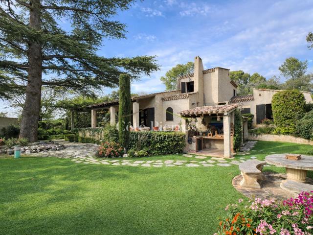 maison Tour Magne