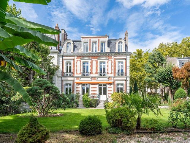 Maison Tours