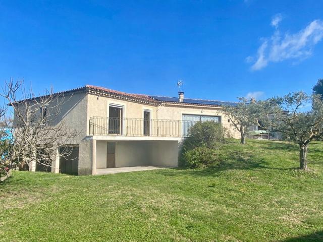 Maison Taillades 7 pièce s 203 m2