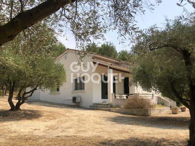 Maison Tarascon dans la garrigue sur 3205 m²