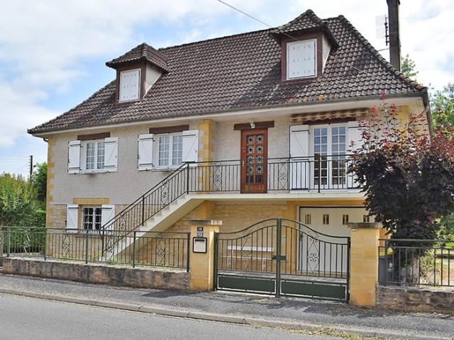 Maison Terrasson La Villedieu 146 m2 7 pièces