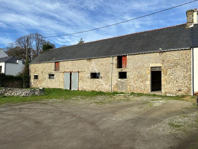 Maison Theix noyalo 2 pièce s 285 m2