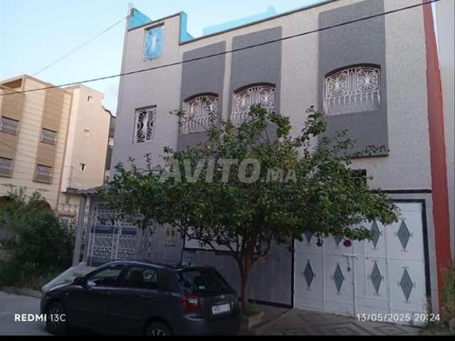 Maison titrée à vendre 120m² avec garage