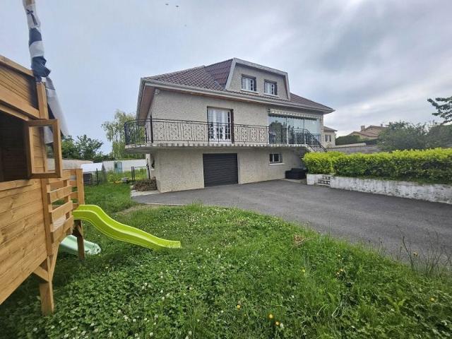 Maison traditionnelle 123m ²