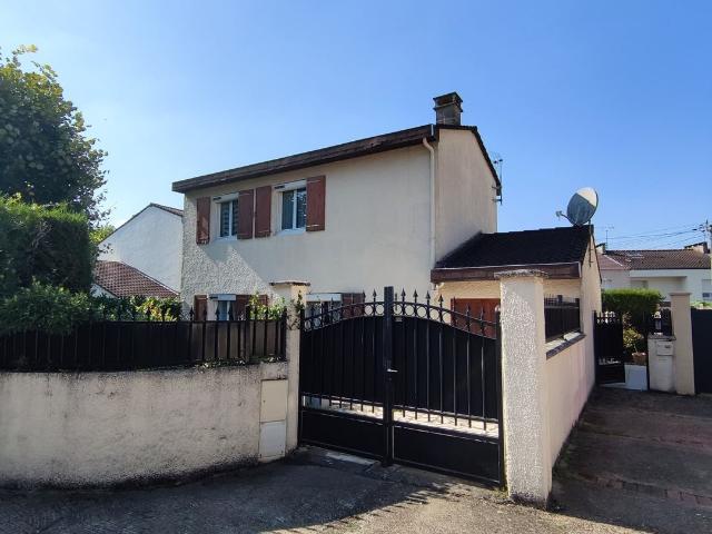 Maison 113.87m ²