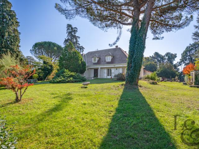 Maison traditionnelle à vendre à Sainte Livrade sur Lot