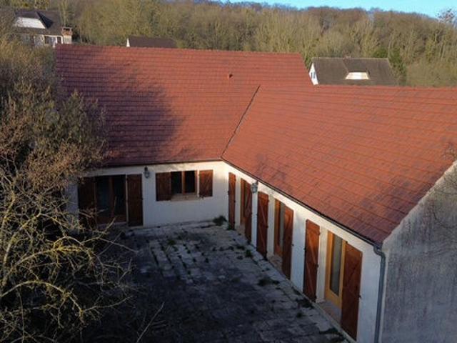 Maison Traditionnelle à Labruyère Plain Pied et Potentiel
