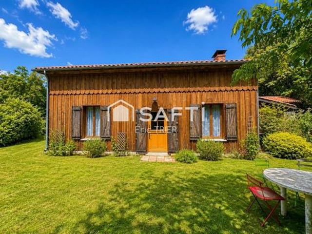 Maison Traditionnelle de 107m2 avec terrain arboré et cloturé de 3560m2