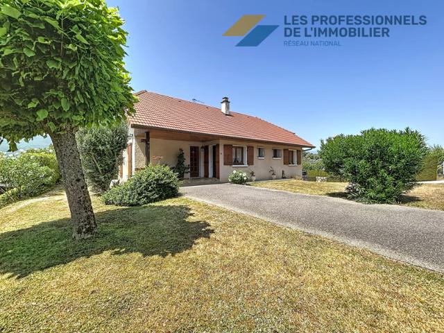 Maison traditionnelle de plain pied de 129,25 m2 habitable