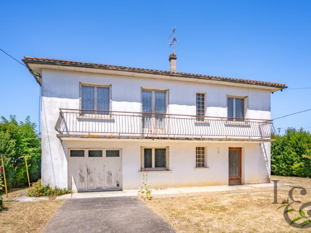 Maison traditionnelle des années 1970 à vendre à Villeneuve sur Lot