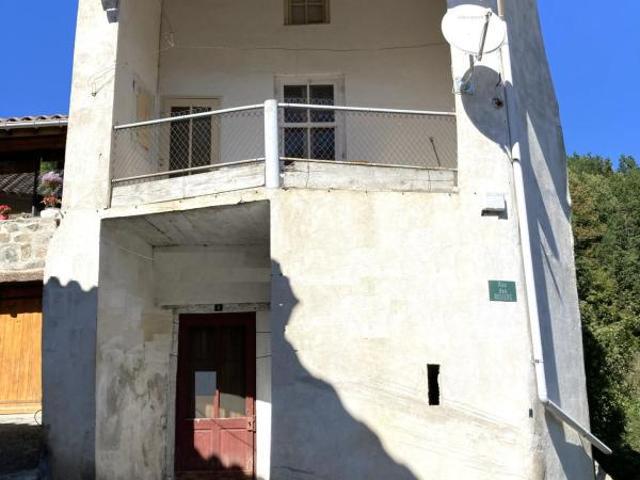 Maison traditionnelle en pierres à RENOVER 5 pièces 11