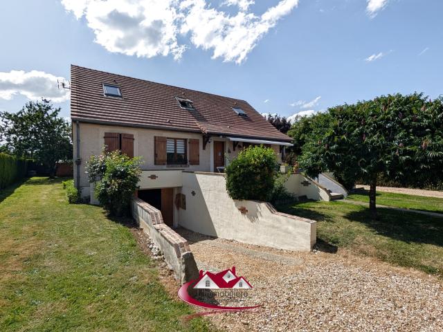 Maison traditionnelle proche commodités