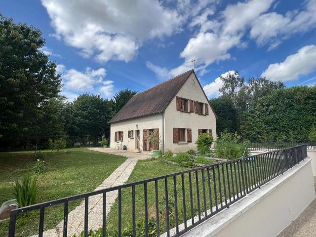 MAISON TRADITIONNELLE PROCHE GARE TGV 3MN