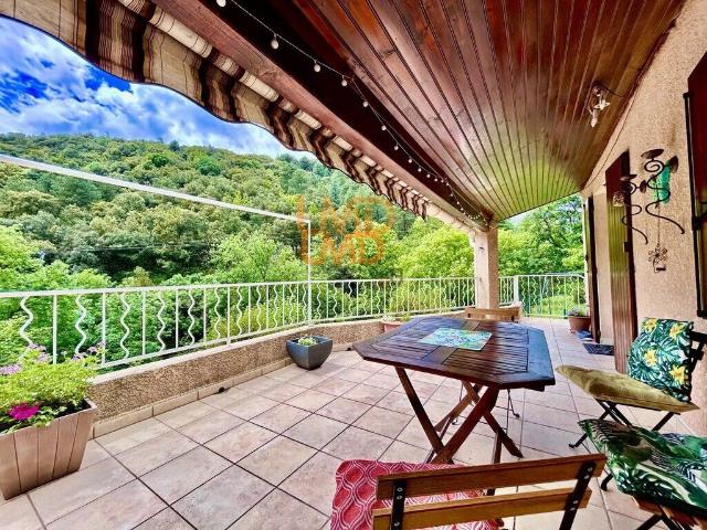 Maison Traversante, R+1, Terrasse, Jardin, Piscine, Calme, Lumin