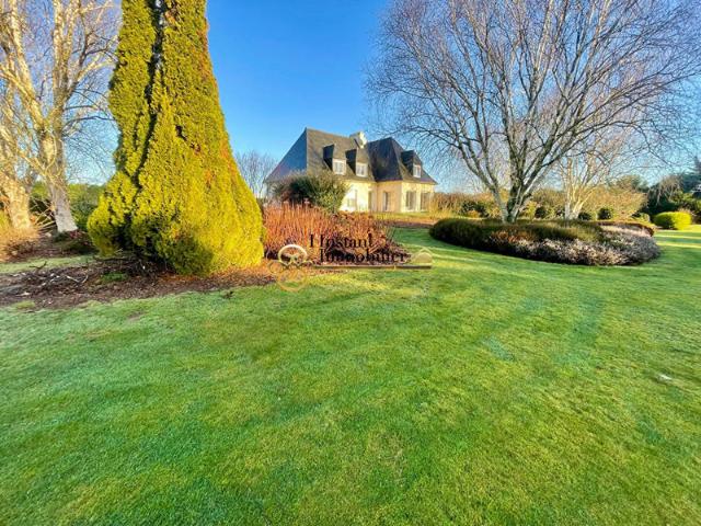 Maison Treflaouenan 9 pièce s 193.10 m2