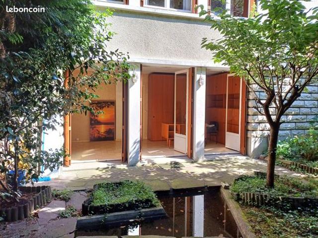 Maison très calme dans le centre de Châtillon