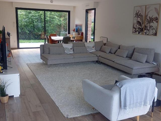 Maison très récente individuelle 175m2