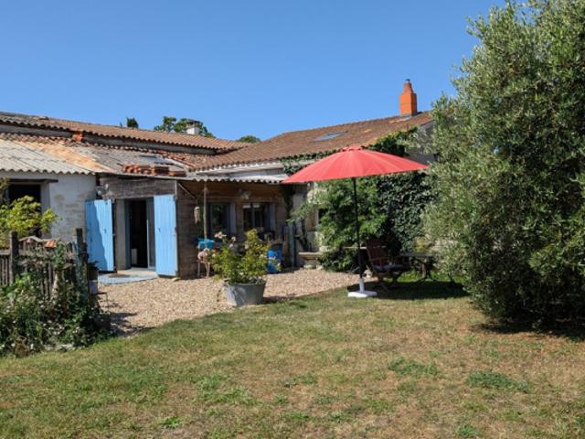 Maison trois pièces de plain pied