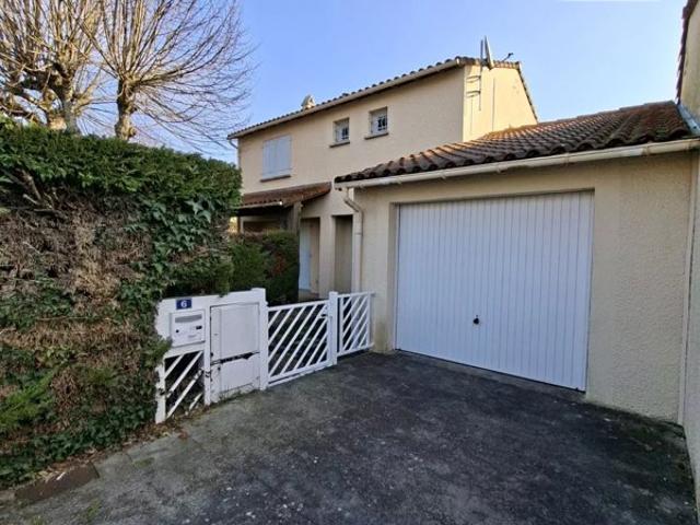 MAISON TYPE 4 AVEC JARDIN ET GARAGE
