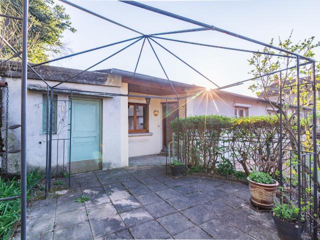 Maison Type 4 avec terrasse, jardin, cour et 11 garages, quartier Comète, 26000 VALENCE