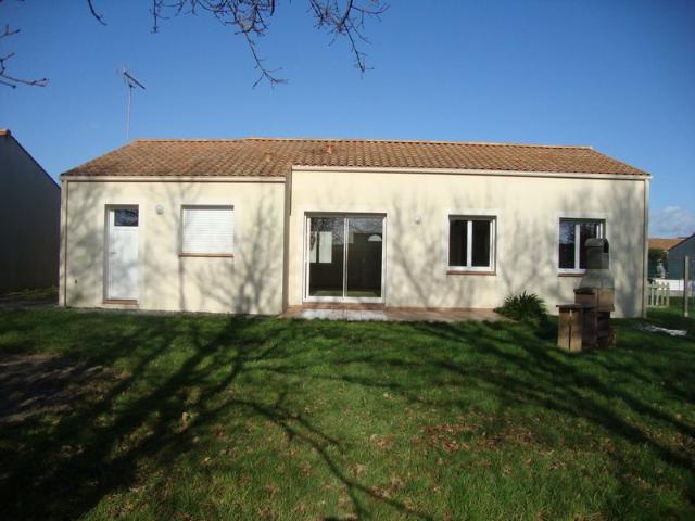 Maison type 4 récente de plain pied soumis GLI