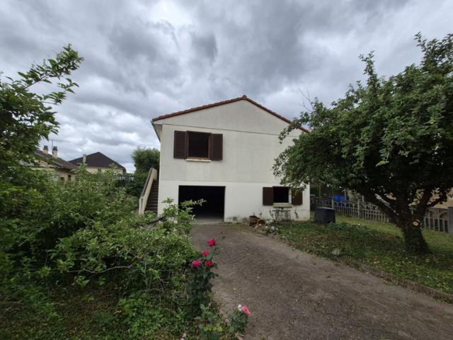 Maison type 4 sur sous sol complet avec grand terrain