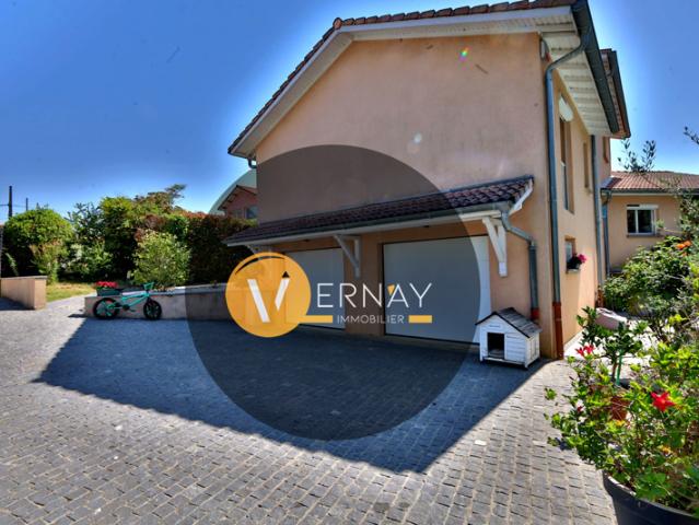 Maison Type 4 147m2 habitables Terrain 1665m2 Piscine