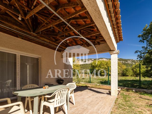Maison type 6 de 117m2 habitables sur une parcelle de 360m2 située à Saint Bauzille de Putois