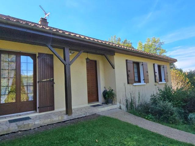Maison type 6, sur sous sol complet, terrain arboré de 5734 m²