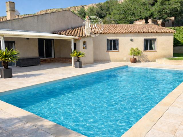 MAISON TYPE 6 150 m2 / 955 m2 TERRAIN VITROLLES