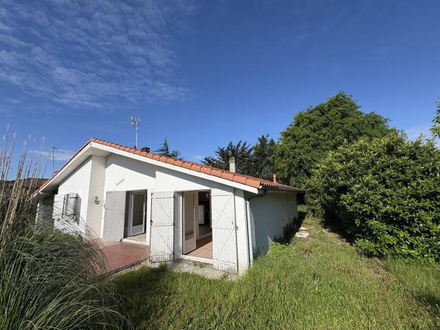 Maison Type T4 Sur Terrain 1230 M2 90m² Messanges