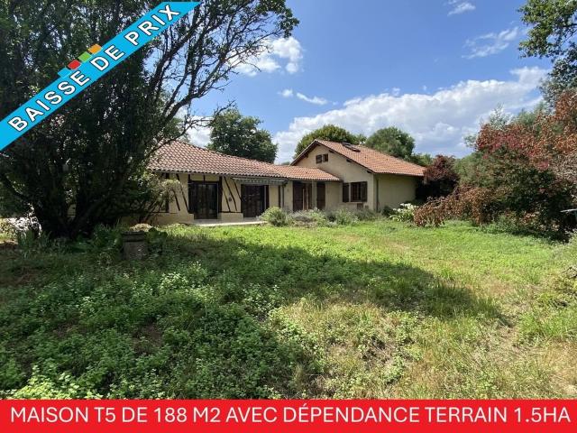 MAISON Type T5 de 188 m2 avec dépendance proche de Barbotan 188m² Cazaubon
