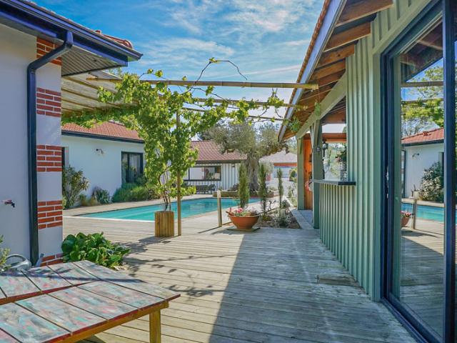 Maison type arcachonnaise de 160 m² avec T2 indépendant, jacuz