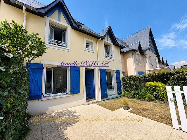 MAISON TYPE COTTAGE 4 PIÈCES 56,89 m², AVEC TERRASSE, JARDIN ET GARAGE À 200M DE LA PLAGE 14390, Cabourg 339 200