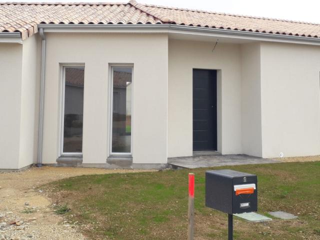MAISON TYPE IV NEUVILLE DE POITOU