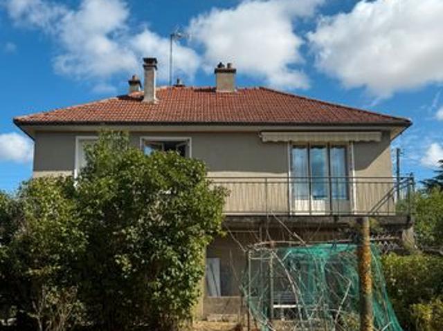 Maison type pavillon avec jardin
