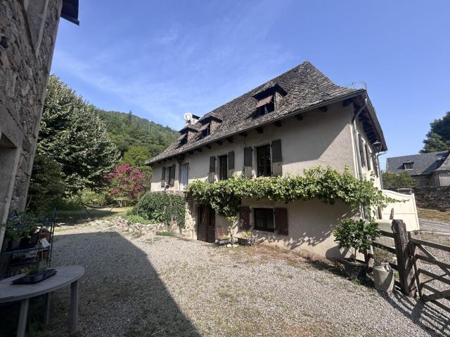 MAISON TYPIQUE PROCHE DORDOGNE