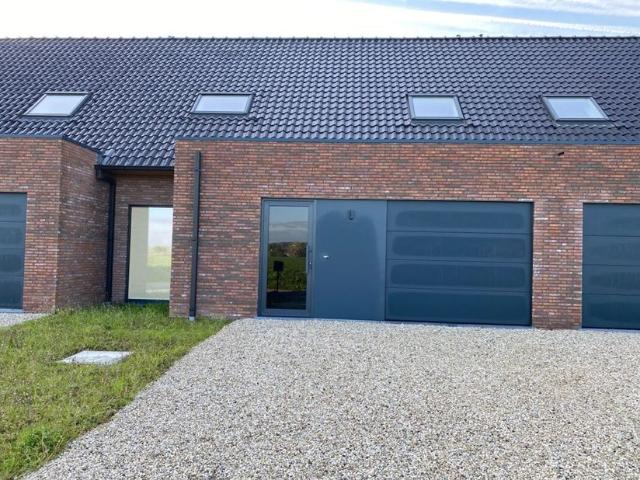 Maison unifamiliale à louer pour 1050 euro avec 3 chambres à coucher