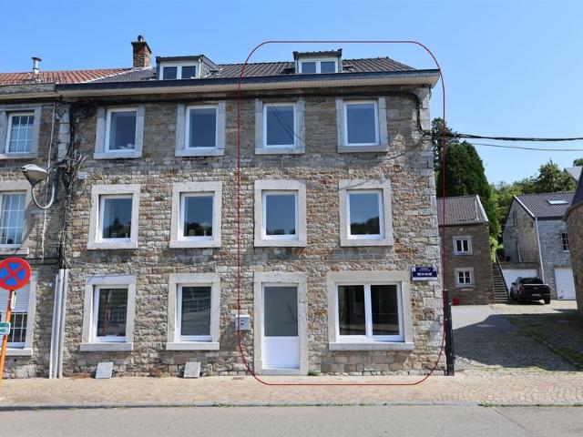 Maison unifamiliale à louer pour 1200 euro avec 3 chambres à coucher