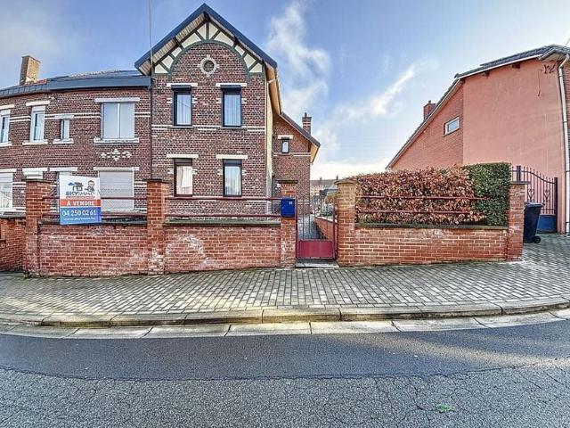 Maison unifamiliale à vendre pour 160000 euro avec 3 chambres à coucher
