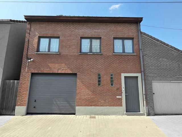Maison unifamiliale à vendre pour 220000 euro avec 2 chambres à coucher