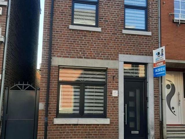 Maison unifamiliale à vendre pour 240000 euro avec 3 chambres à coucher