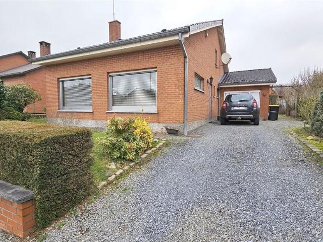 Maison unifamiliale à vendre pour 240000 euro avec 3 chambres à coucher