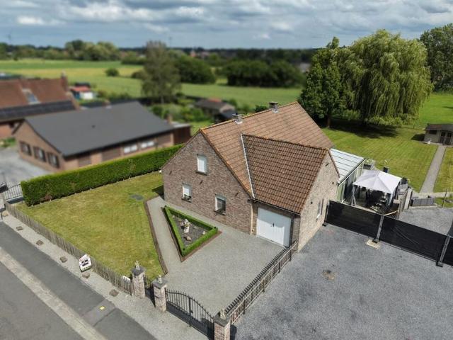 Maison unifamiliale à vendre pour 395000 euro avec 4 chambres à coucher
