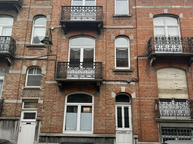 Maison unifamiliale à vendre pour 439000 euro avec 5 chambres à coucher