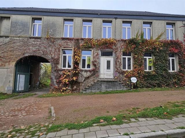Maison unifamiliale à vendre pour 495000 euro avec 3 chambres à coucher