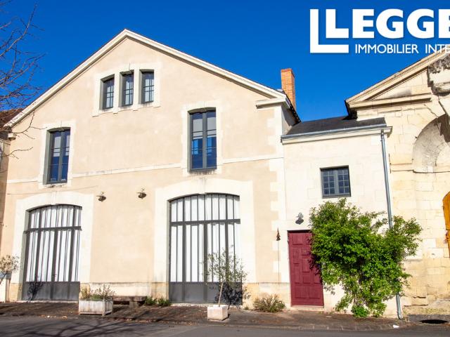 Maison unique de style loft avec cour jardin intra muros de Richelieu