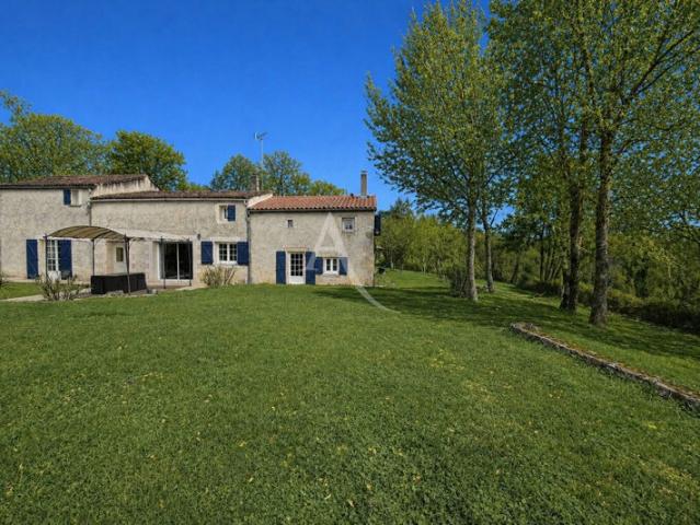 Maison Vouillé 200 M2
