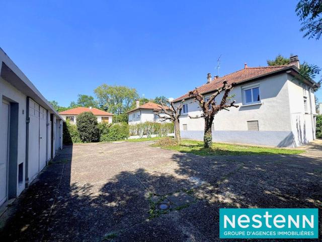 Maison Vaulx En Velin 7 pièce s 147 m2